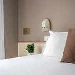 Hotel Vibe 3*